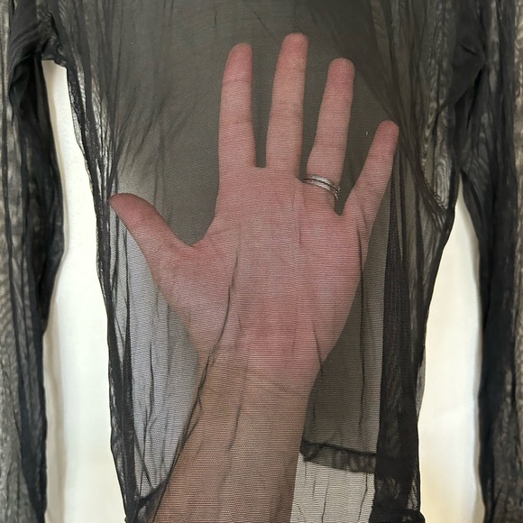 NWT Burberry Mesh Top - Picture 2 of 4